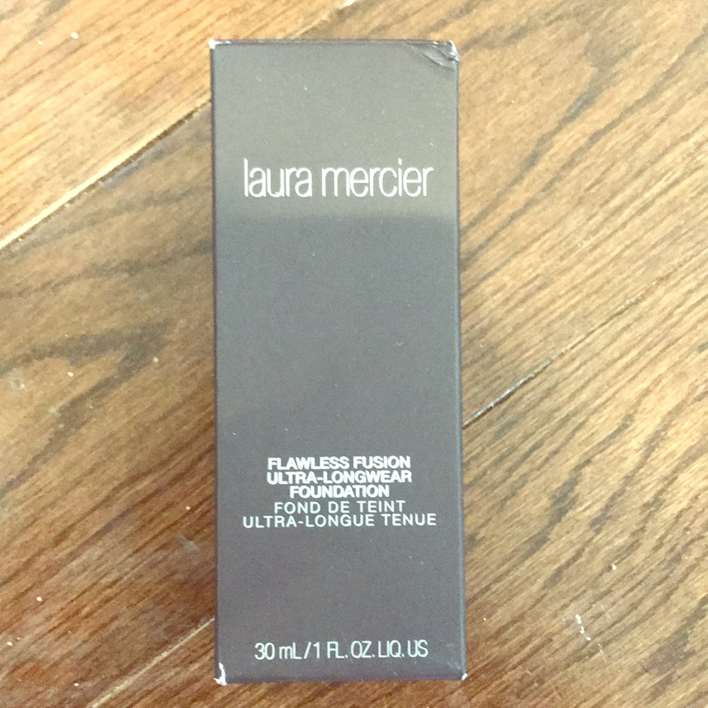 Laura Mercier Flawless Fusion Foundation 4W1 Maple